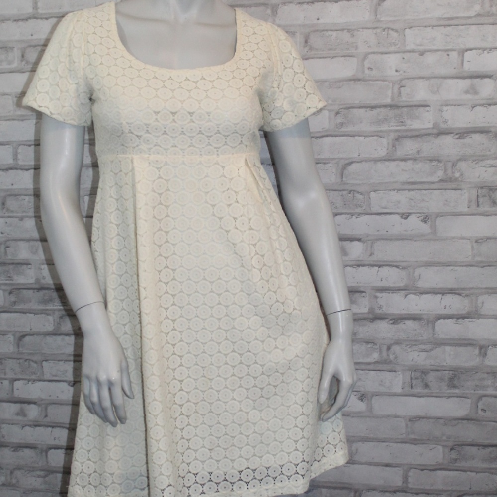 RETRO Style 70s Ivory Lace Dress (6) {dry clean’d}